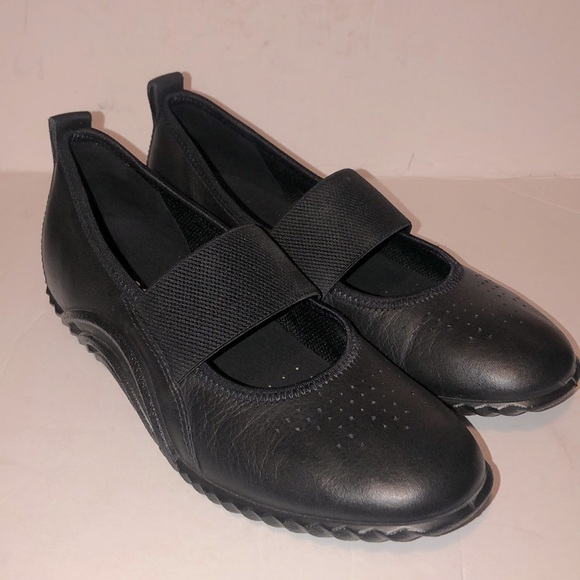 ECCO Women's Vibration 1.0 Mary Jane Low Shoes - Picture 1 of 9
